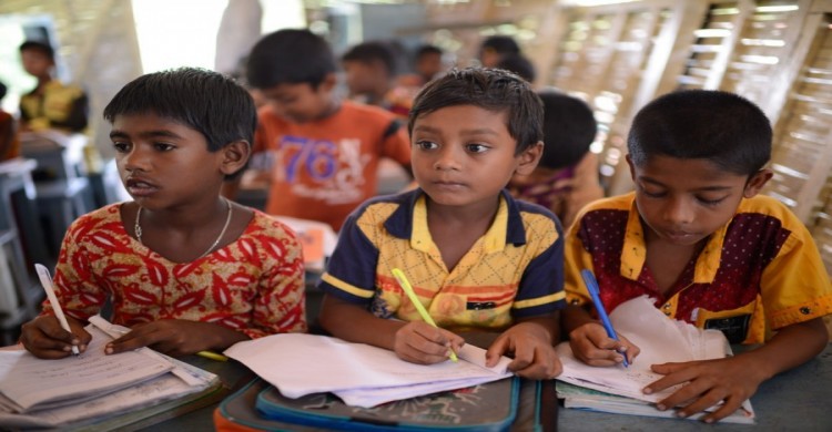 একবছরে প্রায় ৫০ লাখ শিক্ষার্থীকে ১ হাজার ২০০ কোটি টাকার বৃত্তি দেওয়া হবে