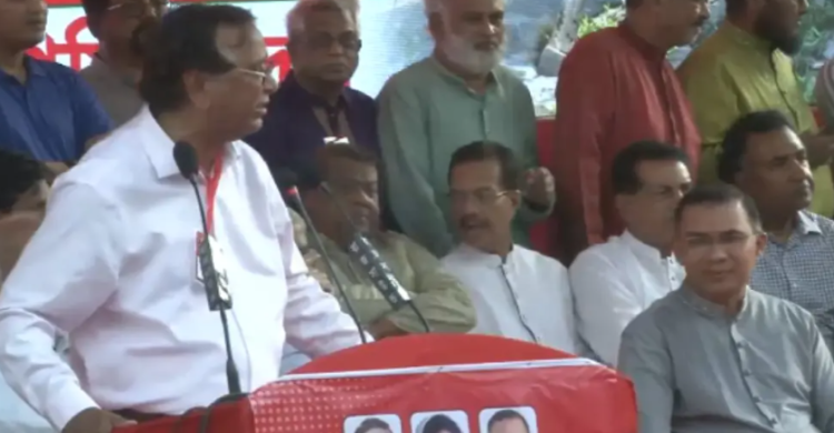 শ্রমিক দলের সমাবেশ মঞ্চে প্রধানমন্ত্রী তারেক রহমান